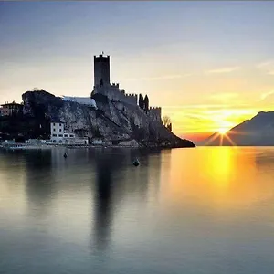 https://casa-caberlon.hotelinveneto.com